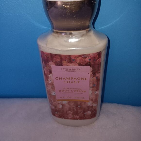 NWT Sealed Bath & Body Works Champagne Toast 2 PCS Gift Set-Lotion & Shower Gel - Picture 3 of 15